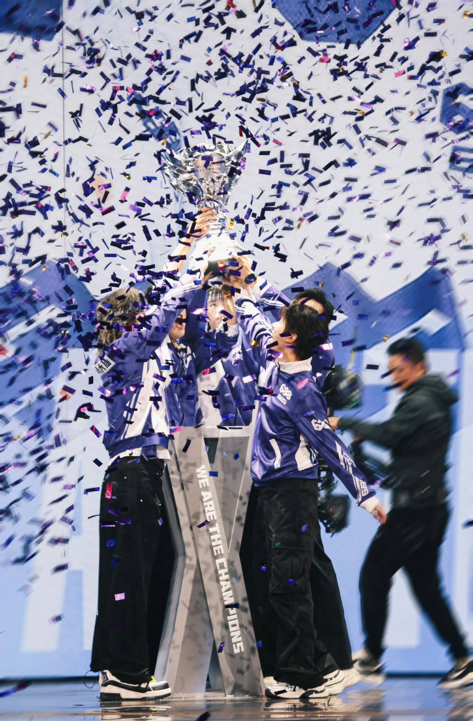 赛季回顾：本年度最震撼的比赛总结的简单介绍